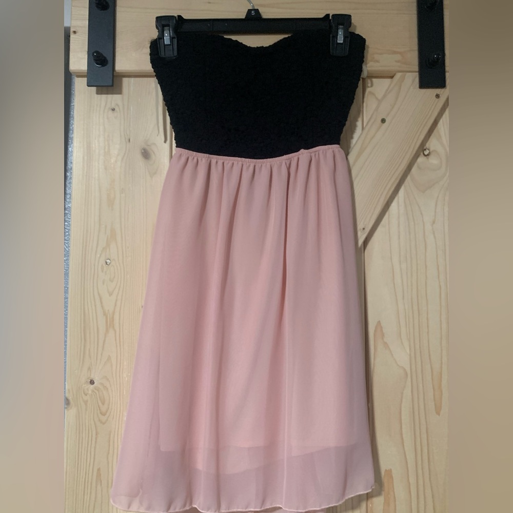 Women’s strapless dress - casual date night - size small